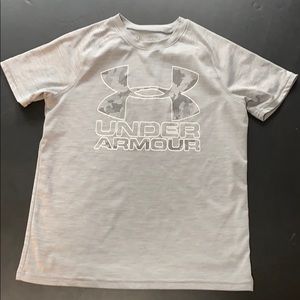 Under Armour boys shirt